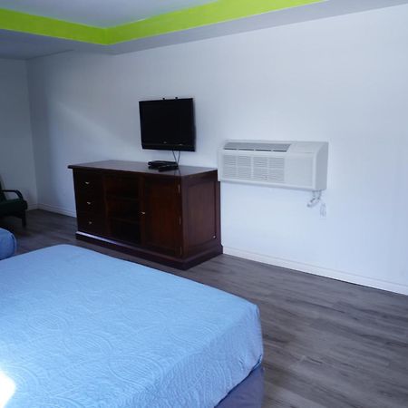 Crestwood Motel Burlington Ngoại thất bức ảnh
