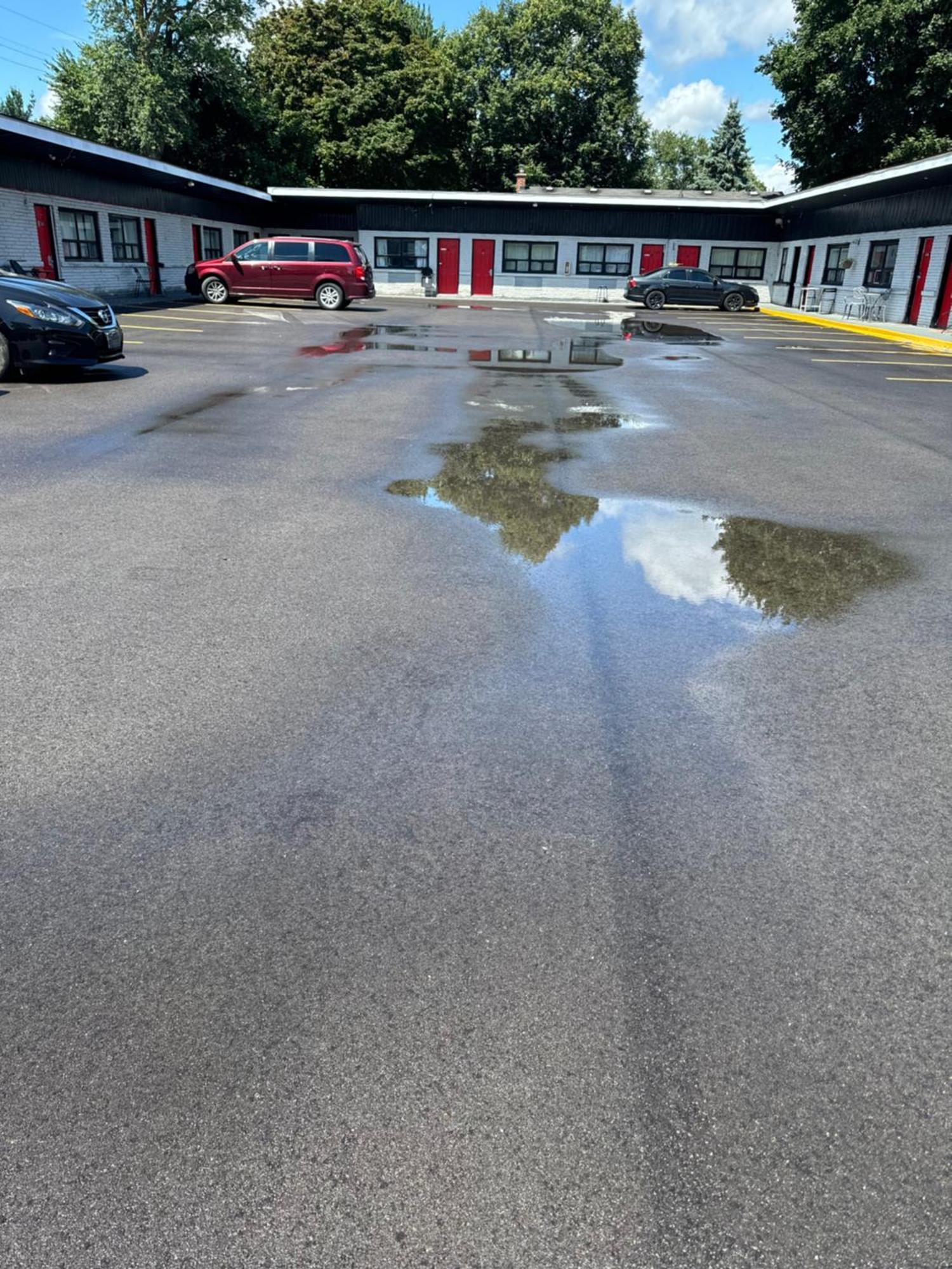 Crestwood Motel Burlington Ngoại thất bức ảnh