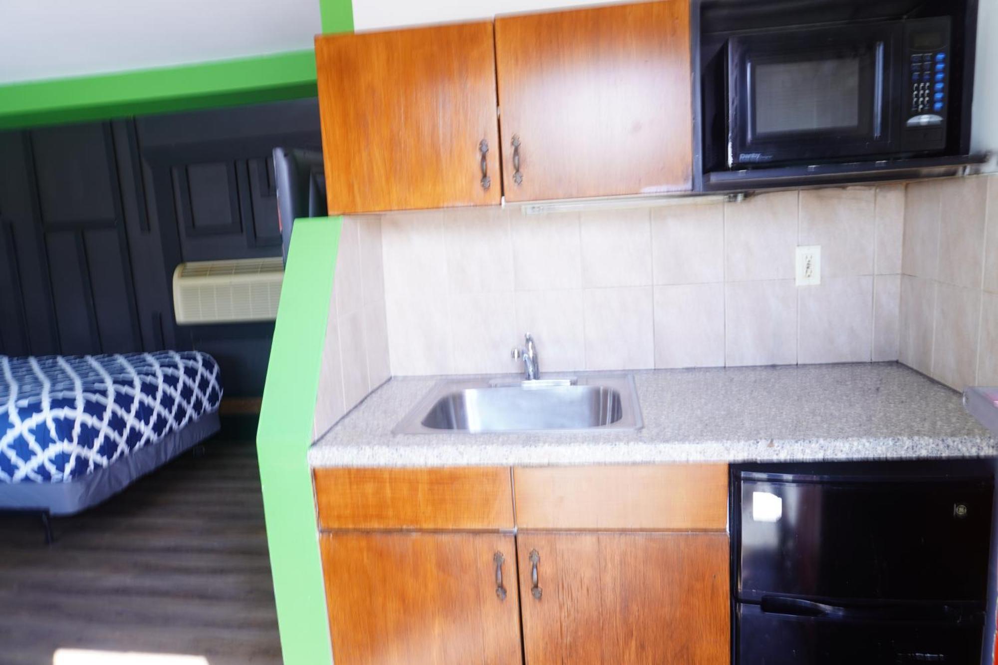 Crestwood Motel Burlington Ngoại thất bức ảnh