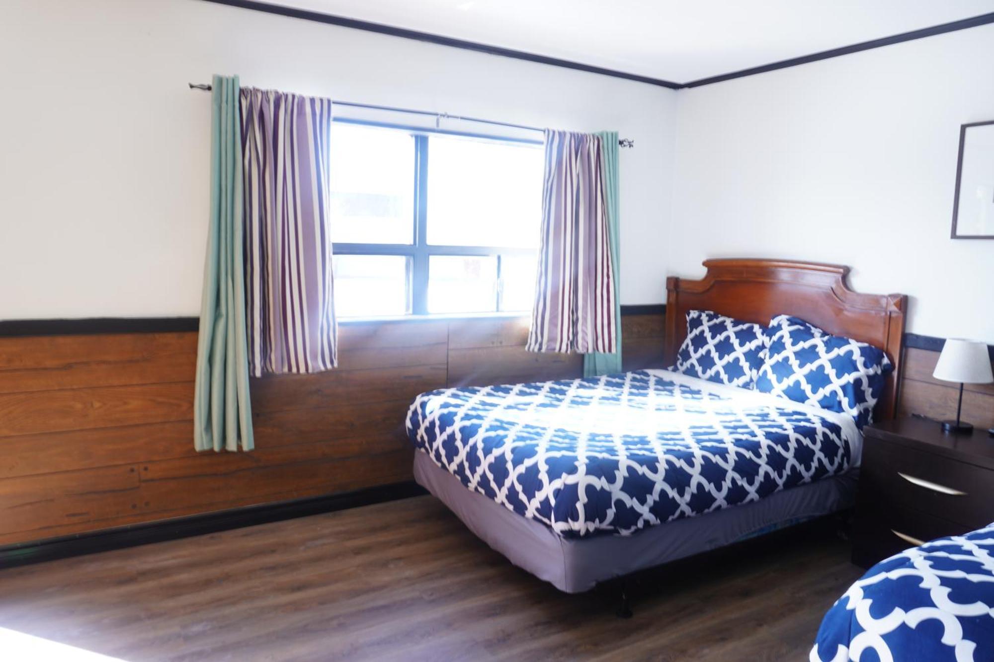 Crestwood Motel Burlington Ngoại thất bức ảnh